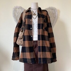 Cabincore Granola Girl Flannel Shirt Jacket Brown Black Buffalo Plaid Button Up